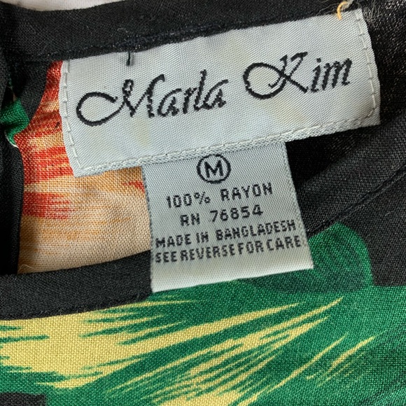 VINTAGE MARLA KIM Tunic Black with Tropical Print - Picture 3 of 7
